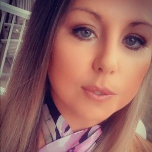 Meet your Posher, Coral